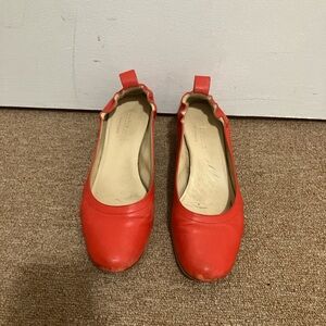 Everlane ballet flats!